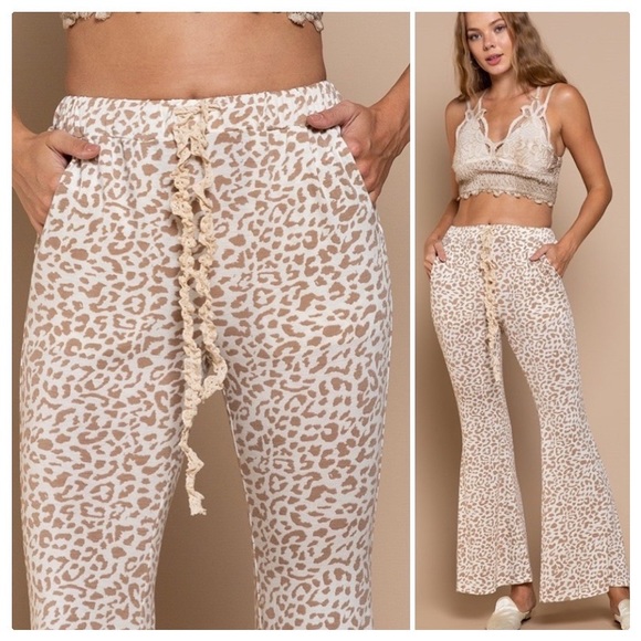 POL Leopard Flare Lounge Pants - Picture 10 of 14